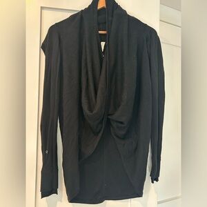 Lululemon twist front sweater in excellent condition. Worn twice. Size XS.